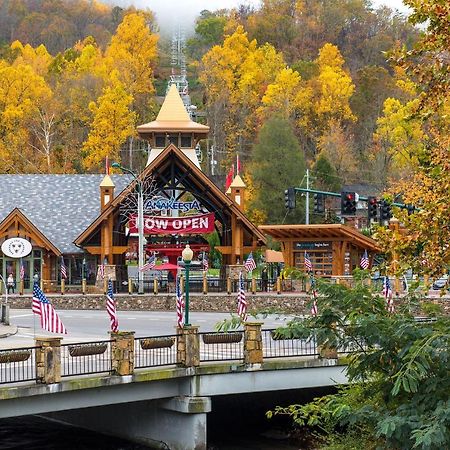 Macys Hideaway Villa Sevierville Exterior photo