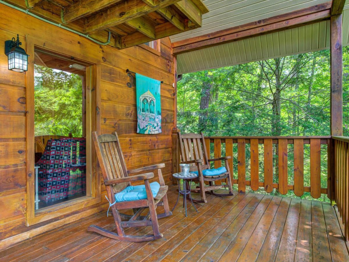 Macys Hideaway Villa Sevierville Exterior photo